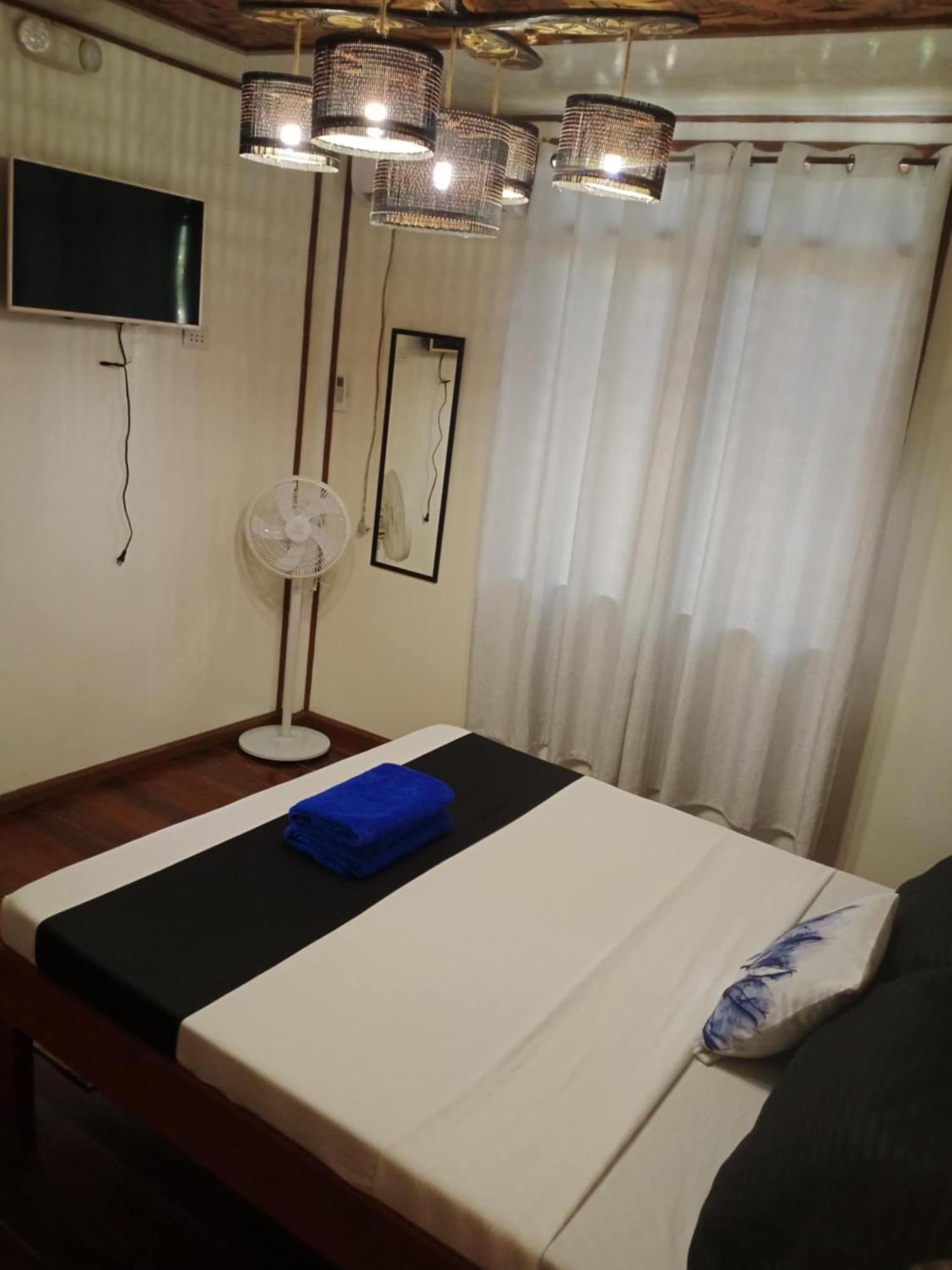 Hotel La Lola San Vicente (Palawan)